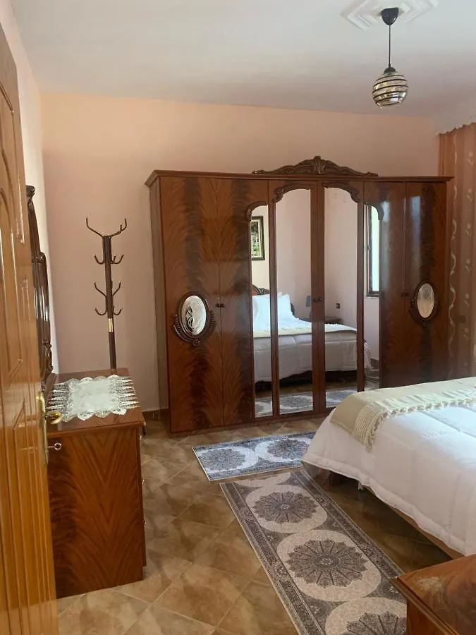 Vila Demaj! Free Parking Berat Сasa de vacaciones