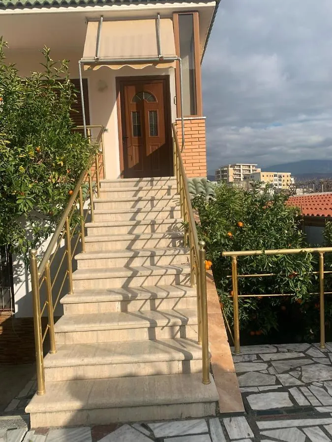 Vila Demaj! Free Parking Berat Сasa de vacaciones
