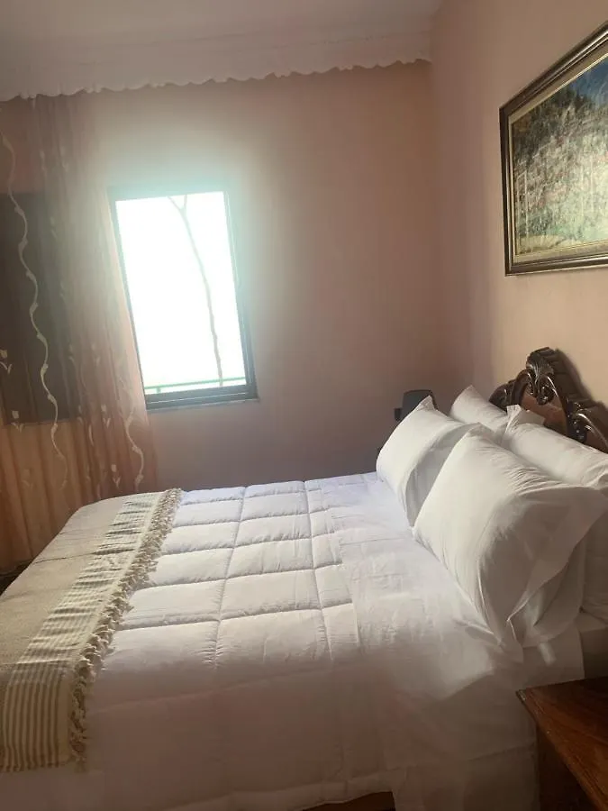 Vila Demaj! Free Parking Berat Сasa de vacaciones